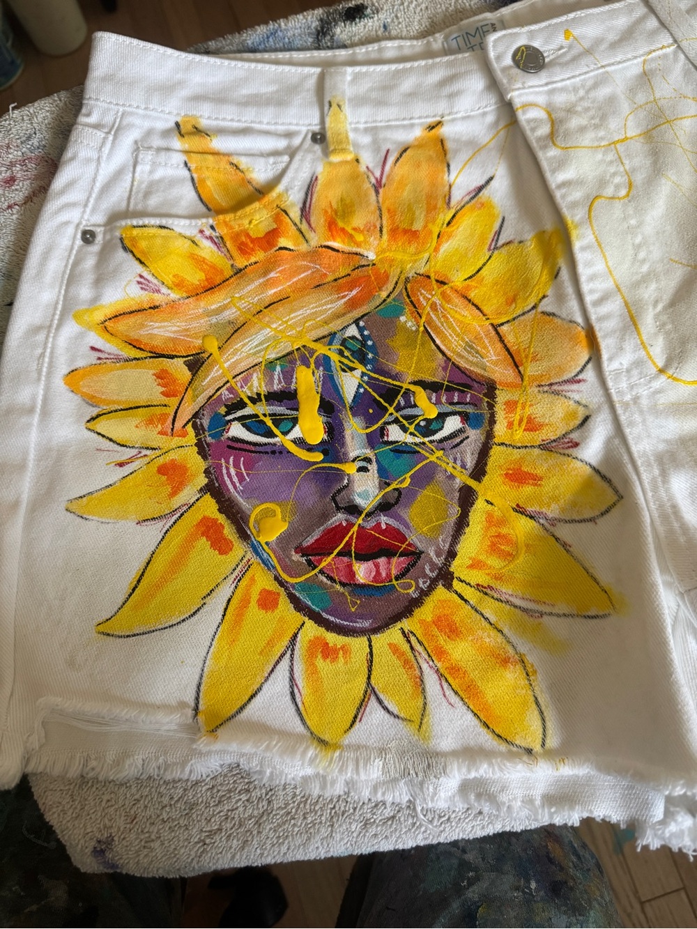 Upcycled streetwear painted white denim size 16 ooak sunflower goddess - Picture 2 of 15